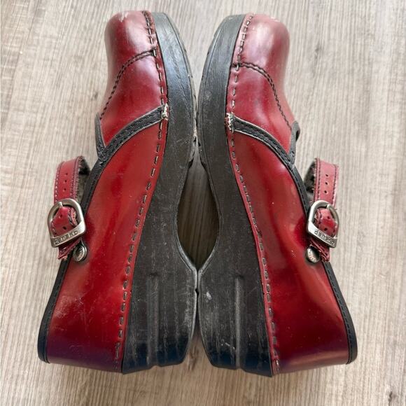 Dansko Women’s 36 / US 6 Mary Jane Clogs Dark Red - Picture 7 of 10